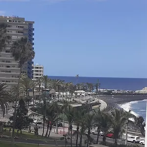 charming-holidays-in-martinez-beach.in-canary-islands.com/